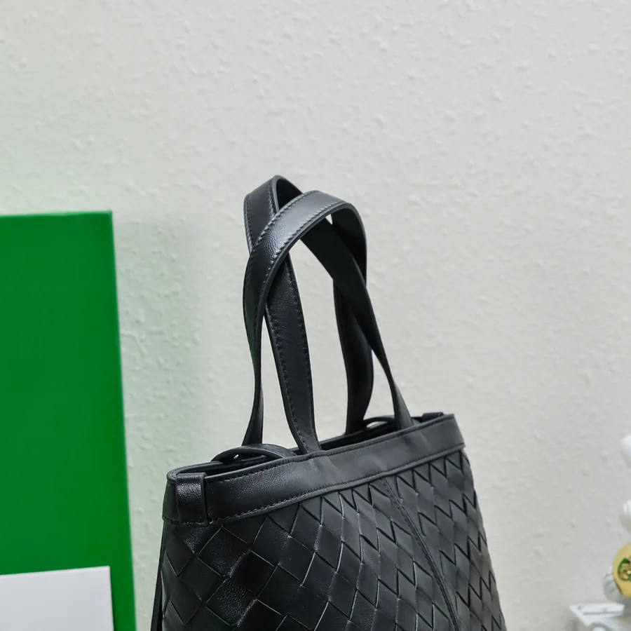 Bv 2023 New Flip Flap Tote Minimalist Tote Design