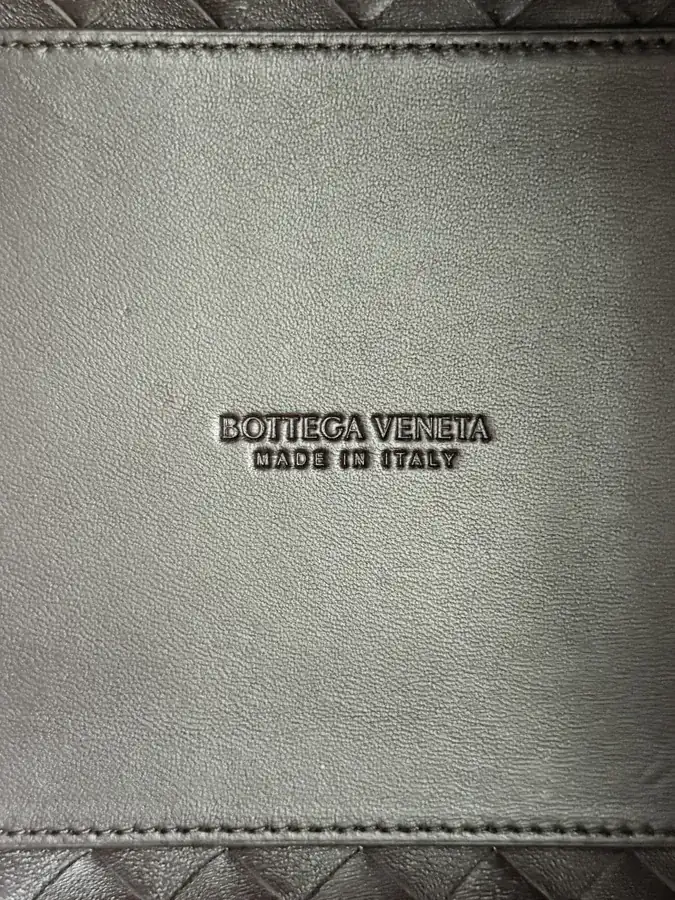 BOTTEGA VENETA 2025 Autumn New Medium Parachuta