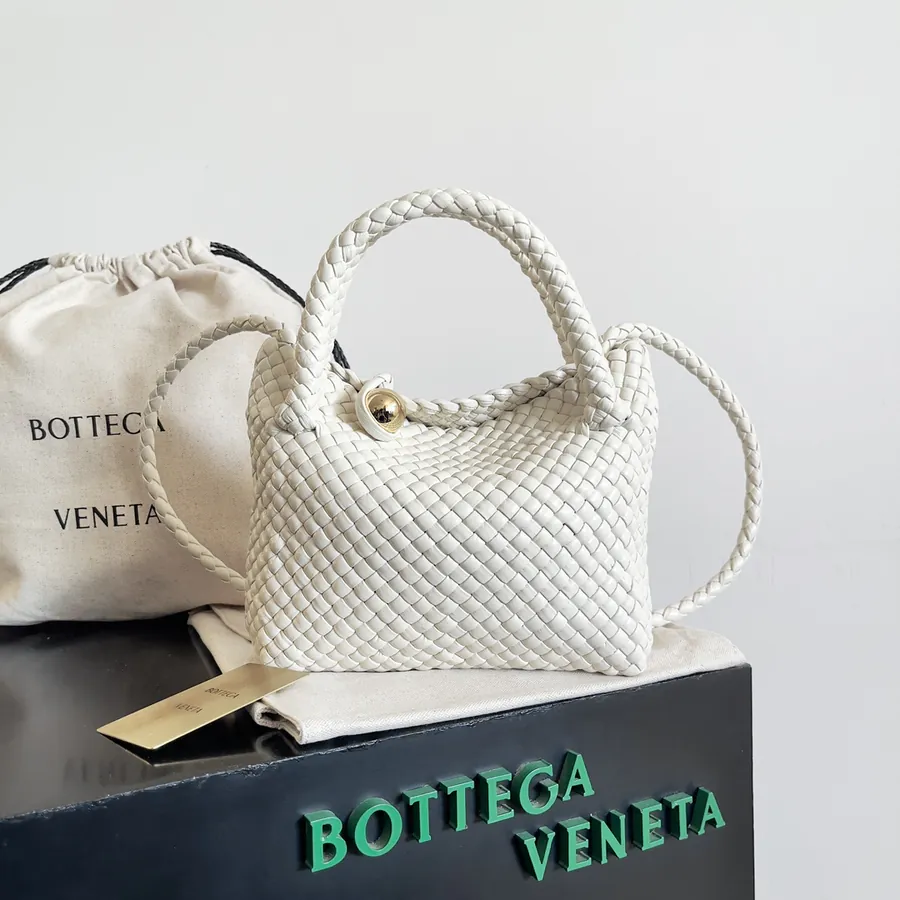 BV Classic Intrecciato Tote A Timeless Luxury Handbag
