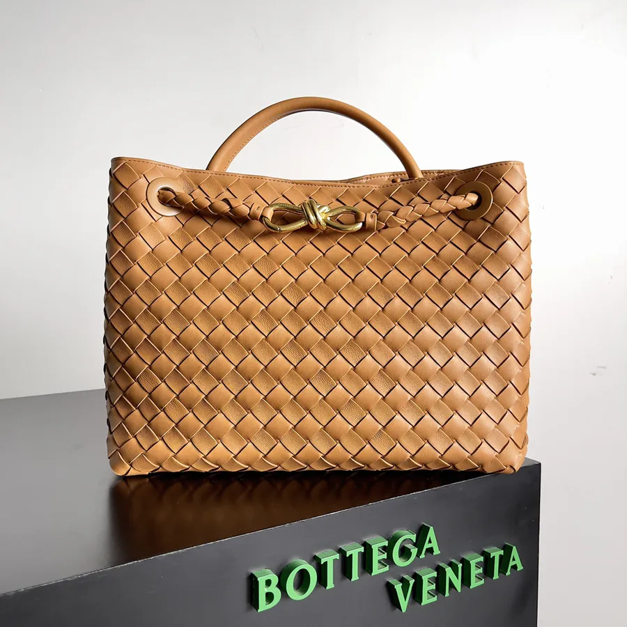Bottega Veneta 2023 New Andiamo Bucket Bag