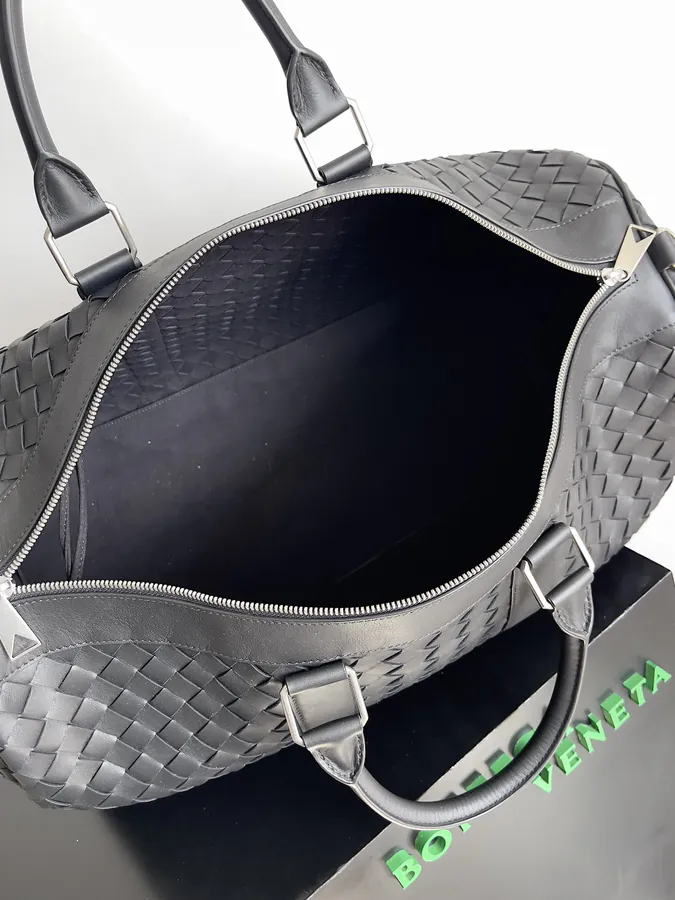 BV Woven Travel Bag A Distinctive Travel Bag for Elite Professionals