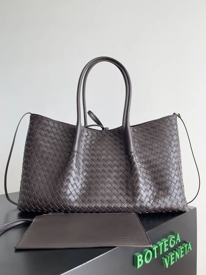 Bottega Veneta 2025 New Collection PINACOTECA Bag Signature Intrecciato Craftsmanship