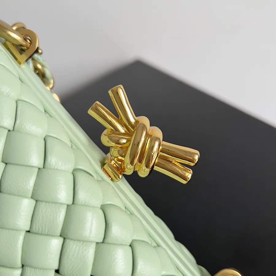 BOTTEGA VENETA Ladies KNOT Evening Bag Chain Edition