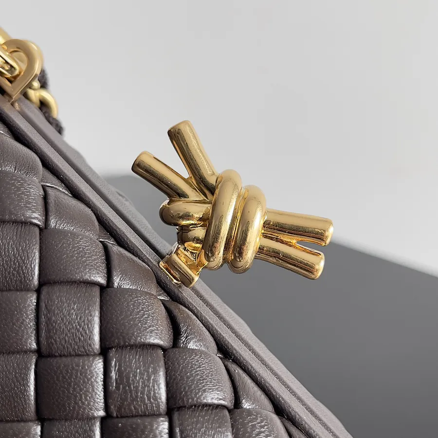 BOTTEGA VENETA Ladies KNOT Evening Bag Chain Edition