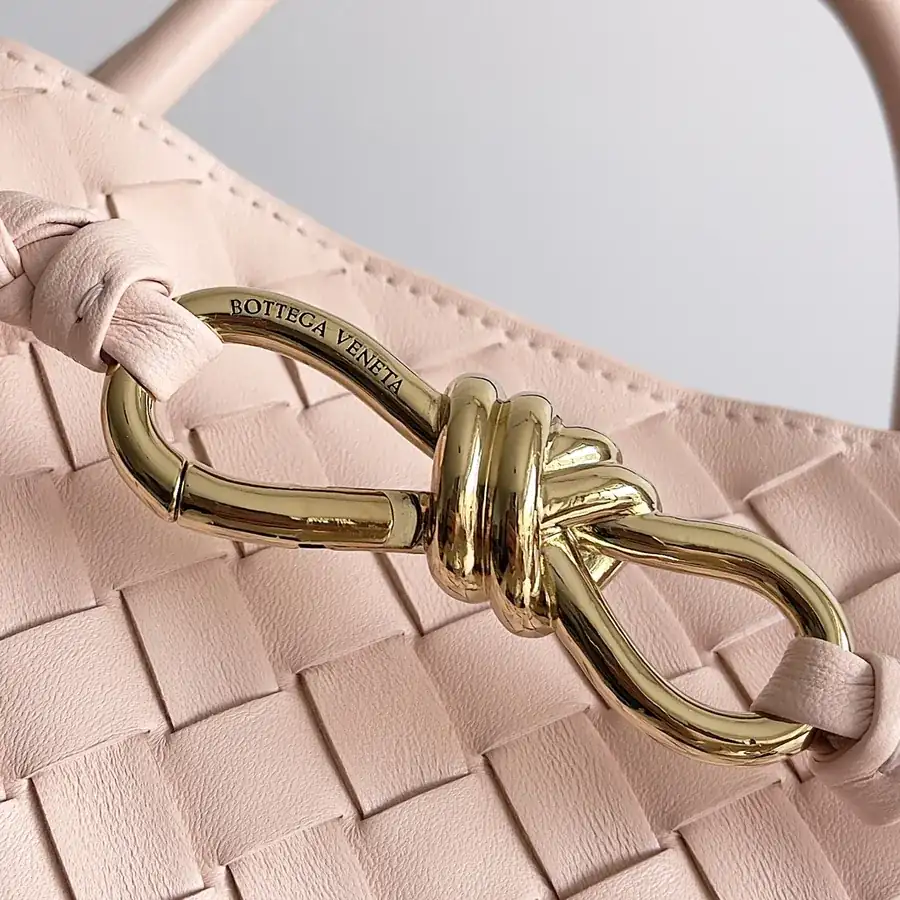 Bottega Veneta 2023 New Andiamo Bucket Bag