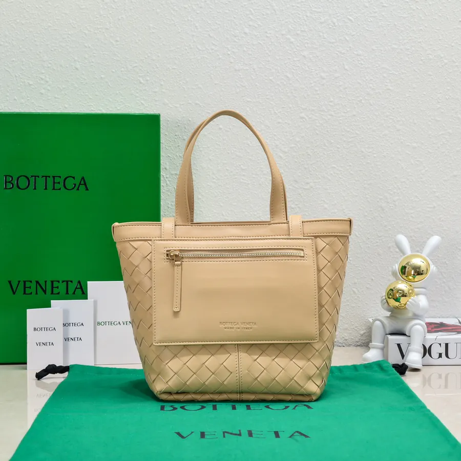 Bv 2023 New Flip Flap Tote