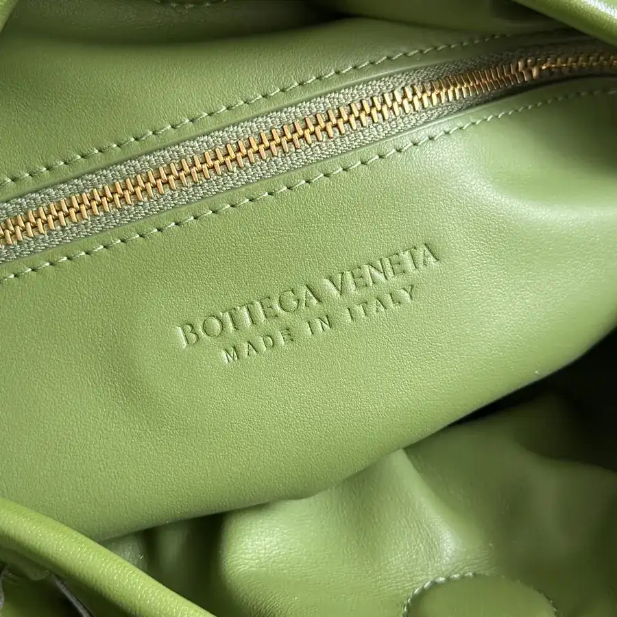 Bottega Veneta Hop Large Bucket Bag