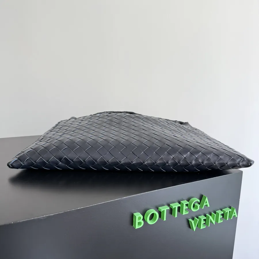 Bottega Veneta Hop Large Bucket Bag