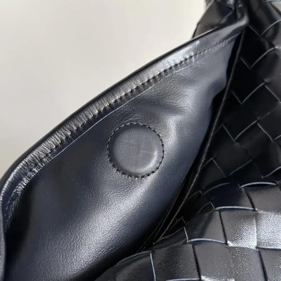 Bottega Veneta Hop Large Bucket Bag