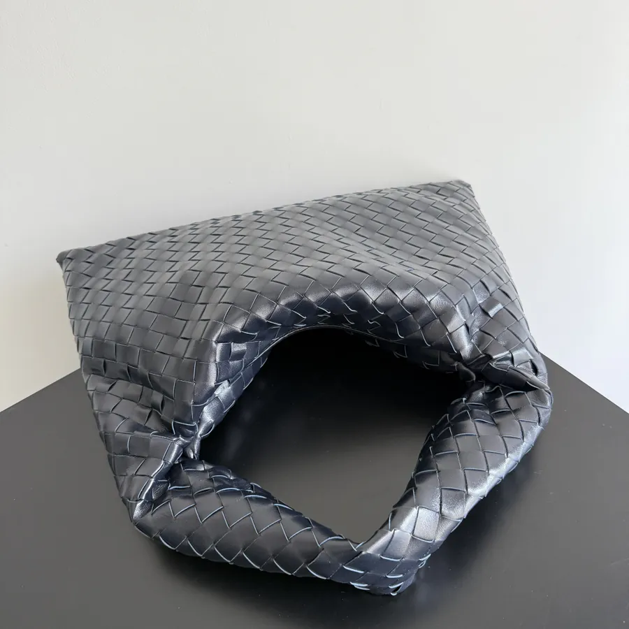 Bottega Veneta Hop Large Bucket Bag