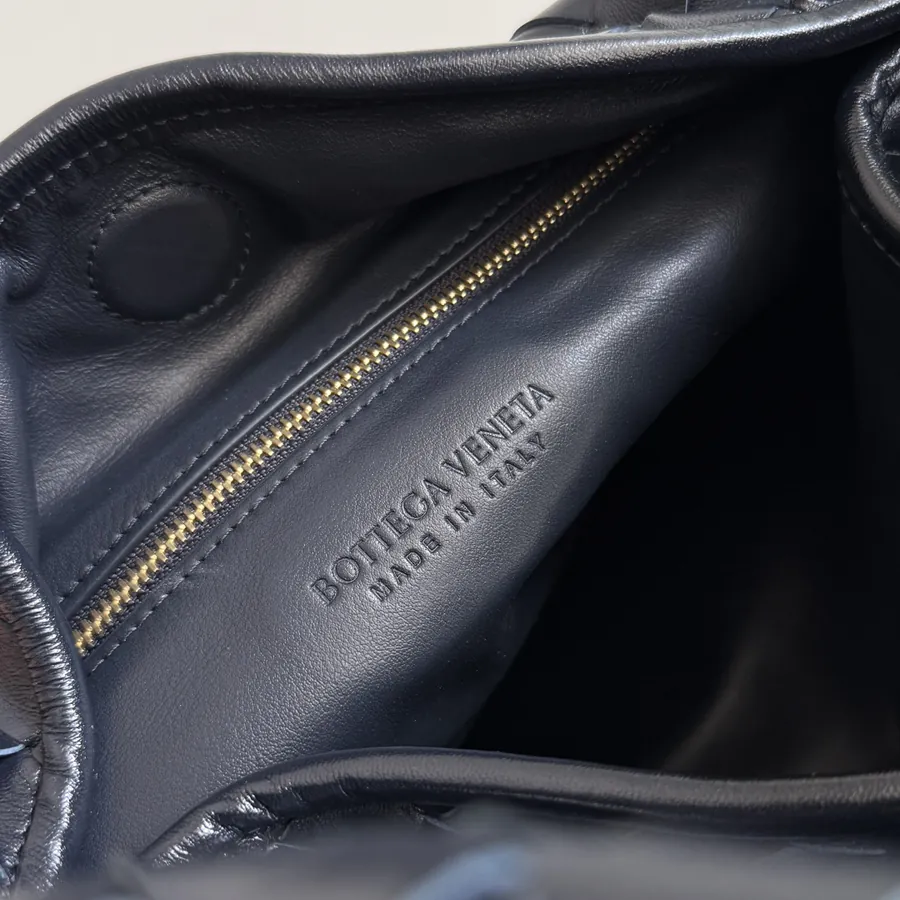 Bottega Veneta Hop Large Bucket Bag