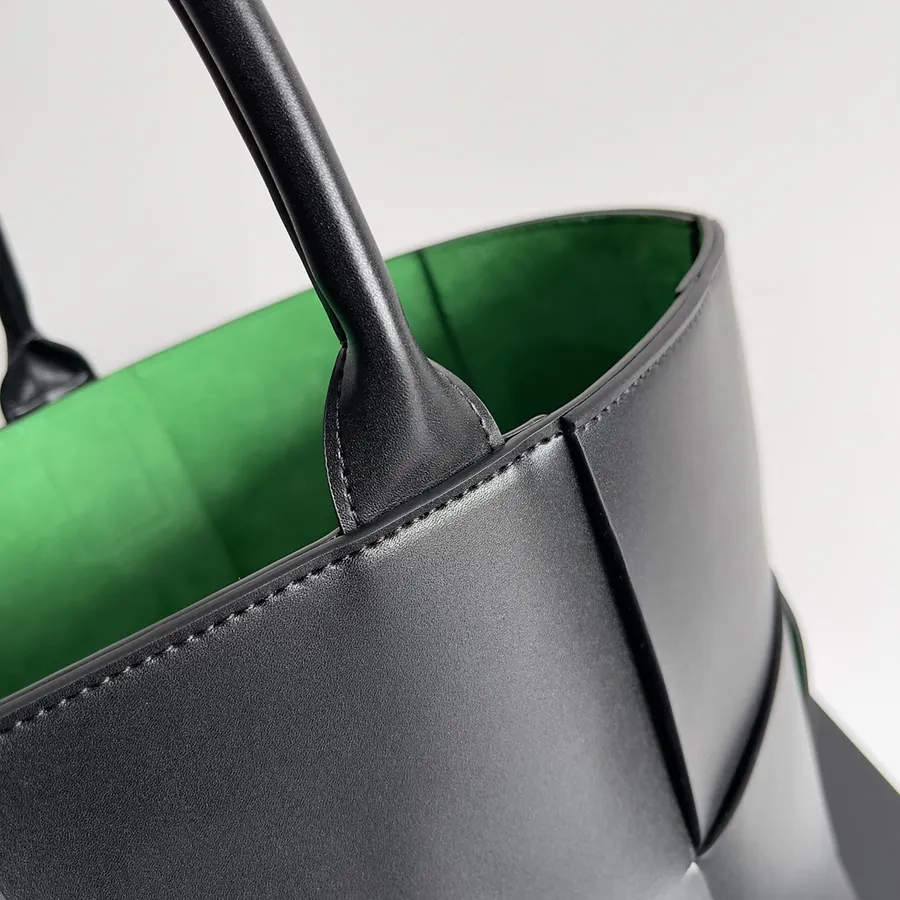BV Large Tote Bag Stylish and Practical