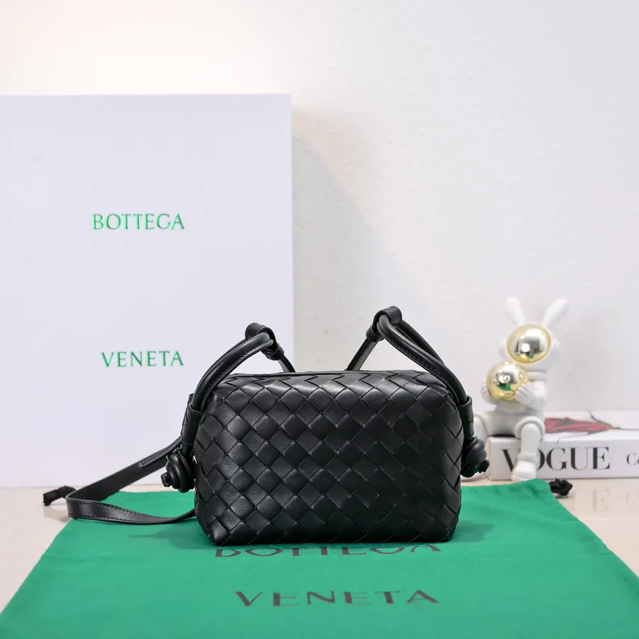 BOTTEGA VENETA 2024 New Loop Minimalist Design, Versatile Carry