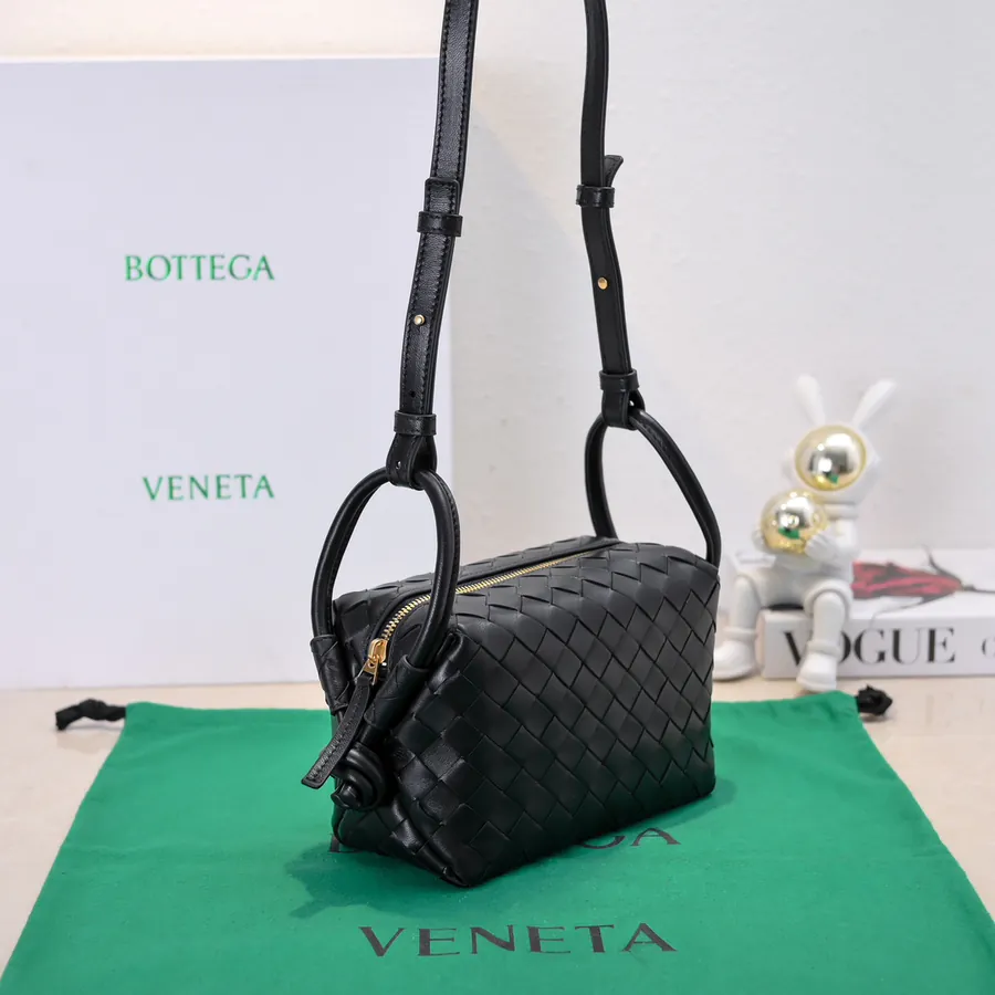 BOTTEGA VENETA 2024 New Loop Minimalist Design, Versatile Carry