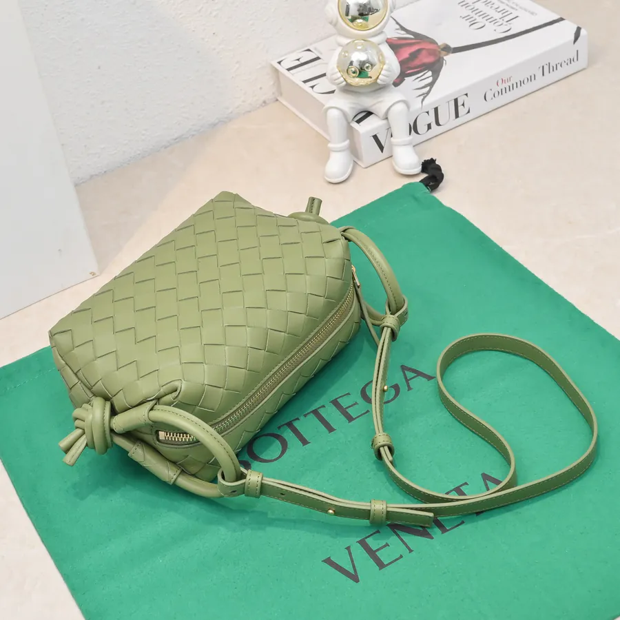 BOTTEGA VENETA New Loop Minimalist Design, Versatile Carry