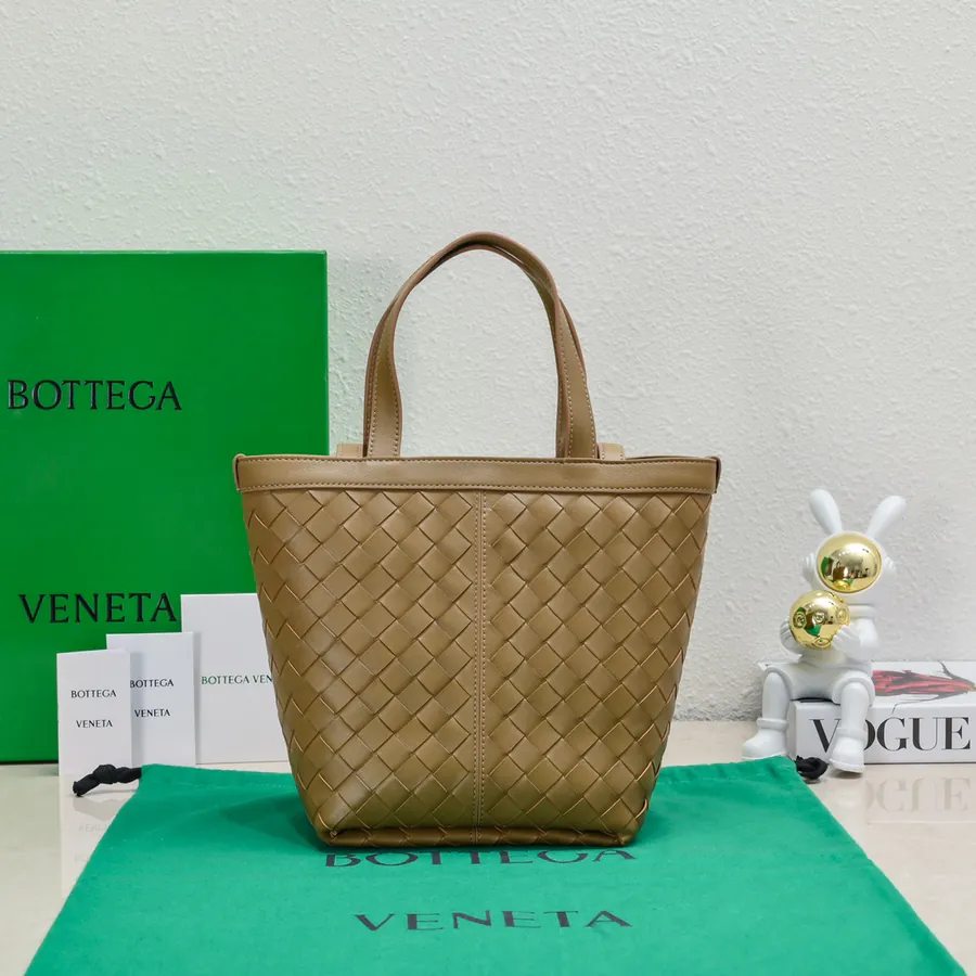 Bv 2023 New Flip Flap Tote
