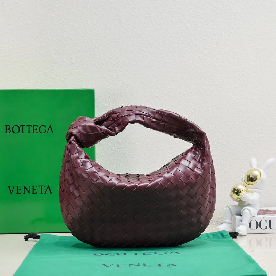 Jodie Bucket Bag Classic Woven Leather Hobo