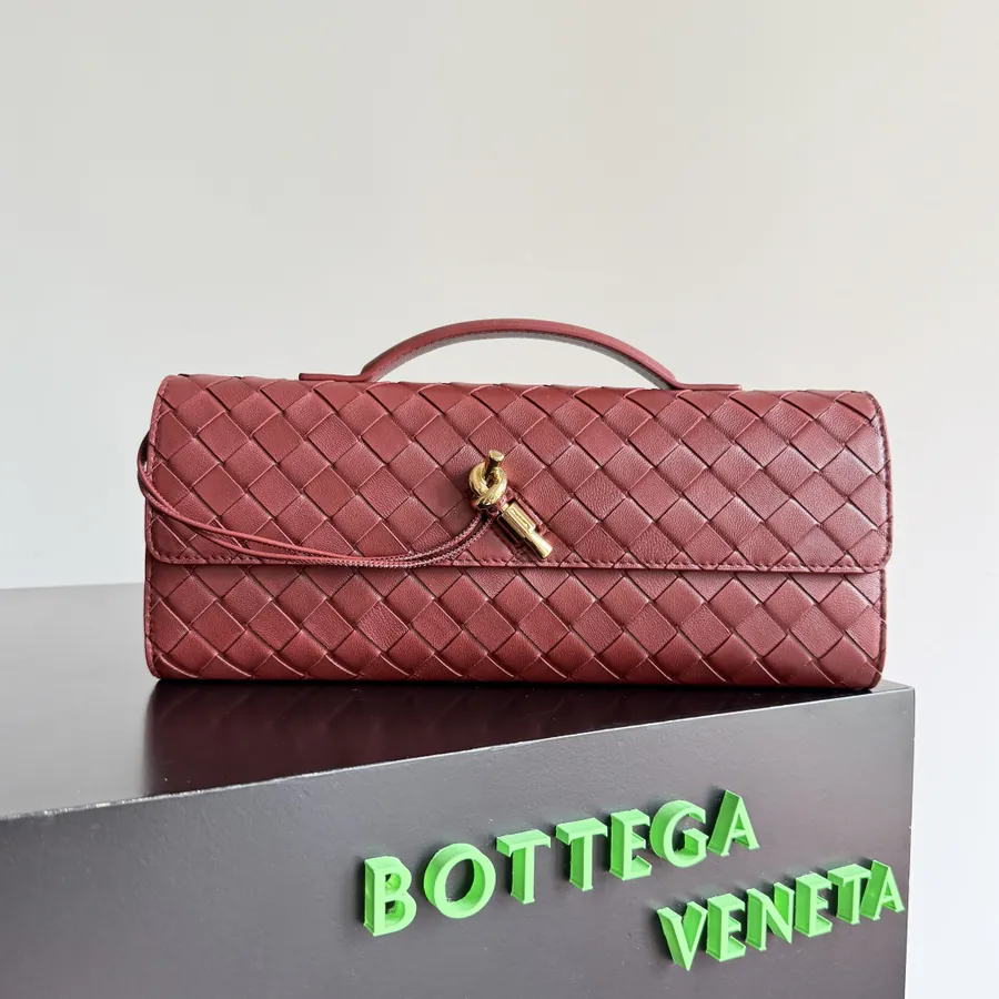 BV Andiamo Evening Handbag, Timeless Elegance