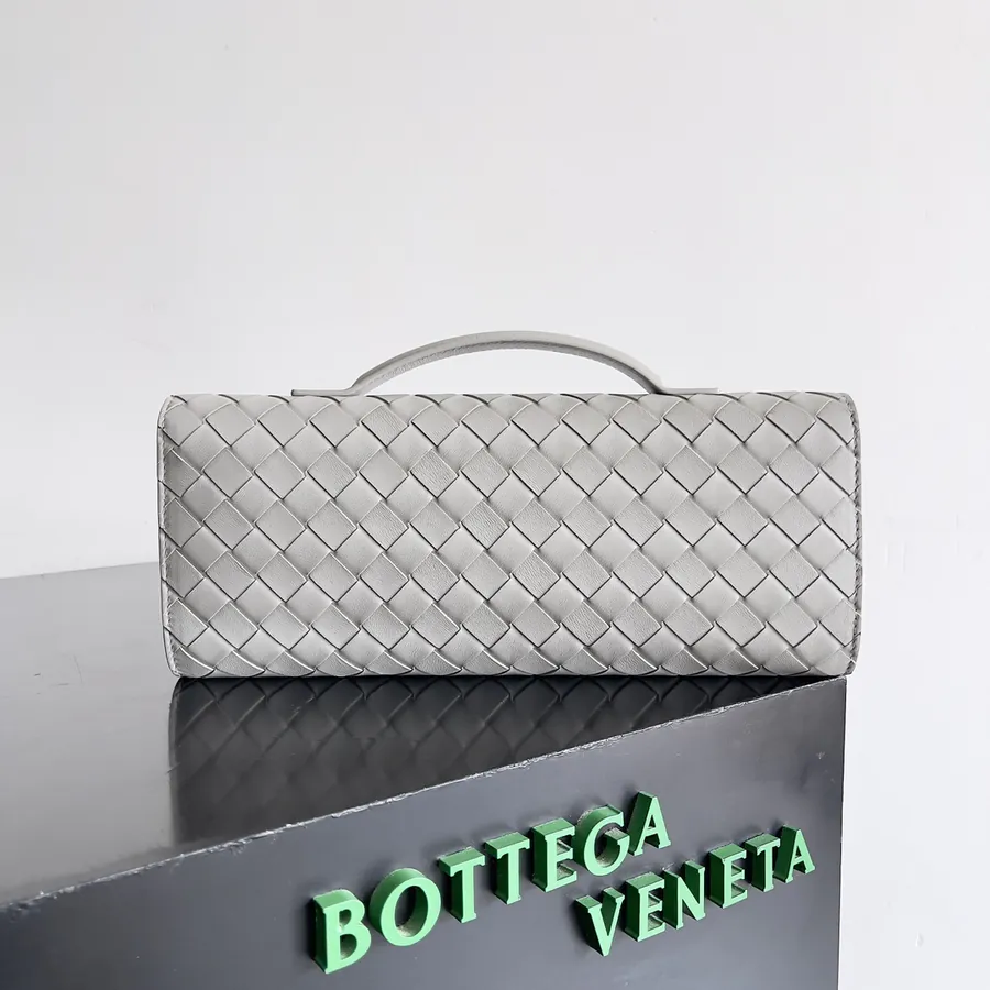BV Andiamo Evening Clutch