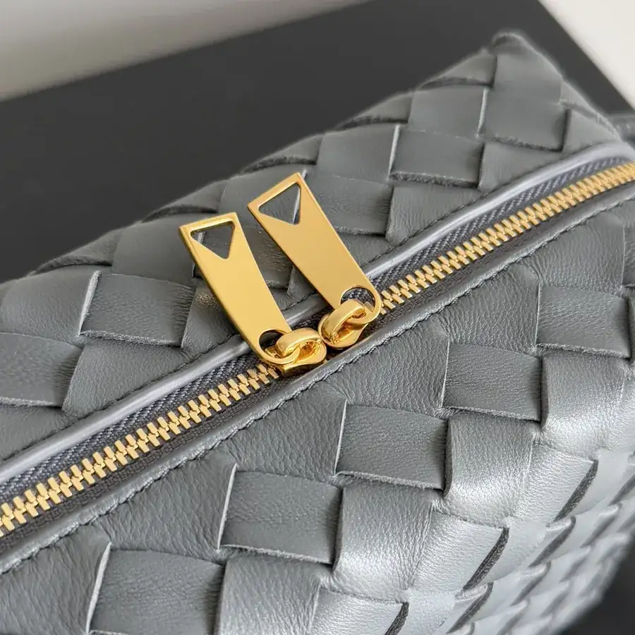 Botttega Veneta BV Affordable Luxury Loop Camera Bag