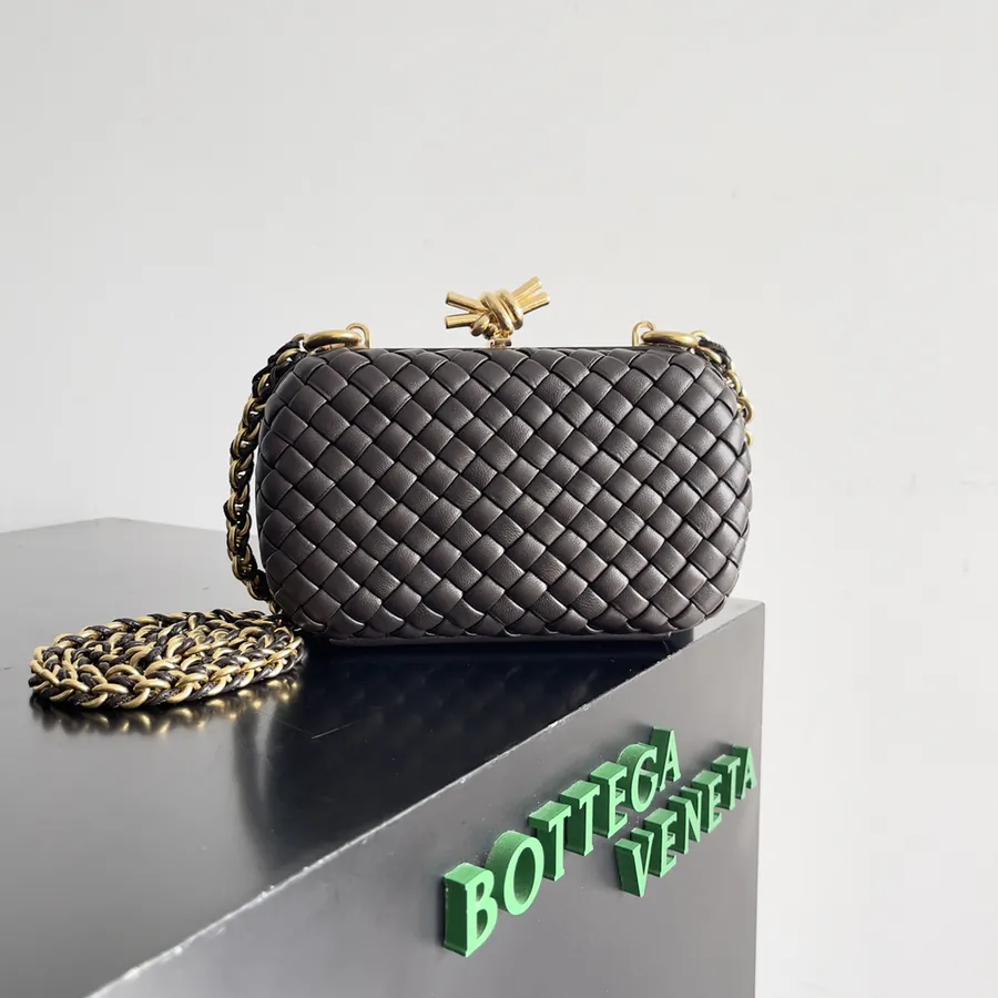BOTTEGA VENETA Ladies KNOT Evening Bag Chain Edition