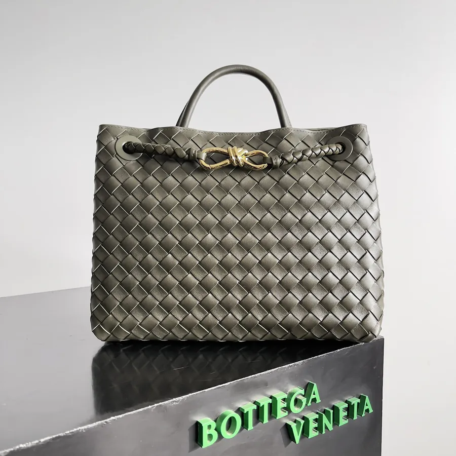 Bottega Veneta 2023 New Andiamo Bucket Bag