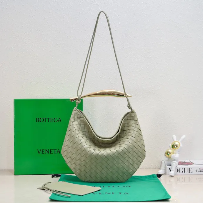 Bottega Veneta Sardine Large Bucket Bag
