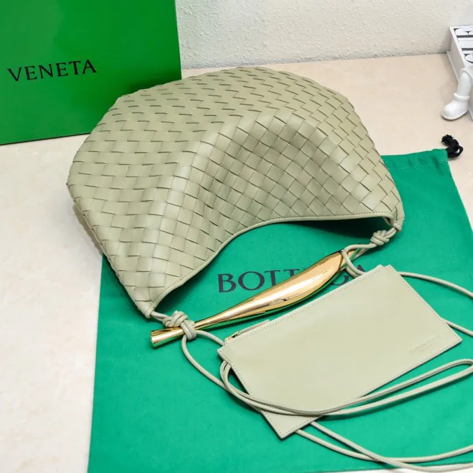 Bottega Veneta Sardine Large Bucket Bag