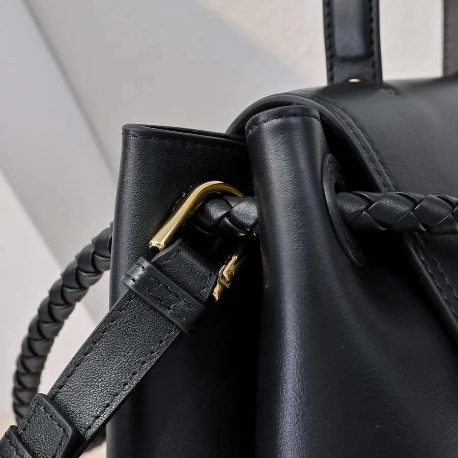 Bv Ciao Ciao Handbag Casual Elegance