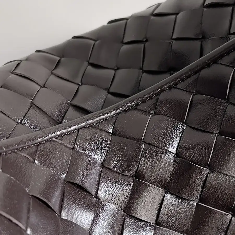 Bottega Veneta Hop Tote Seamless Design, Grained Calfskin