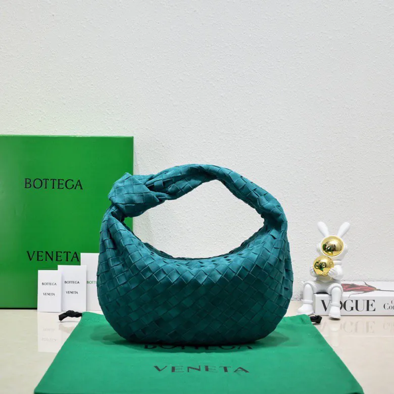 JODIE Bucket Bag in Grained Calfskin