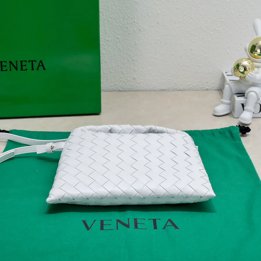 BV 24 Mini Hop Tote Elegant and Versatile