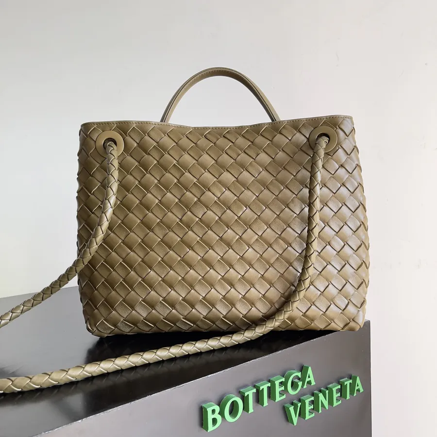 Bottega Veneta 2023 New Andiamo Bucket Bag