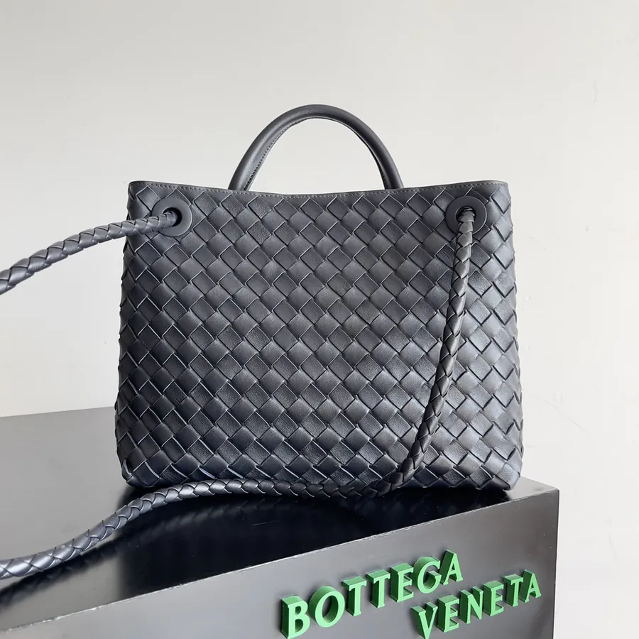 Bottega Veneta 2023 New Andiamo Bucket Bag