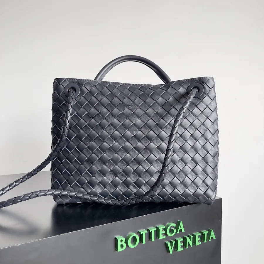Bottega Veneta 2023 New Andiamo Bucket Bag