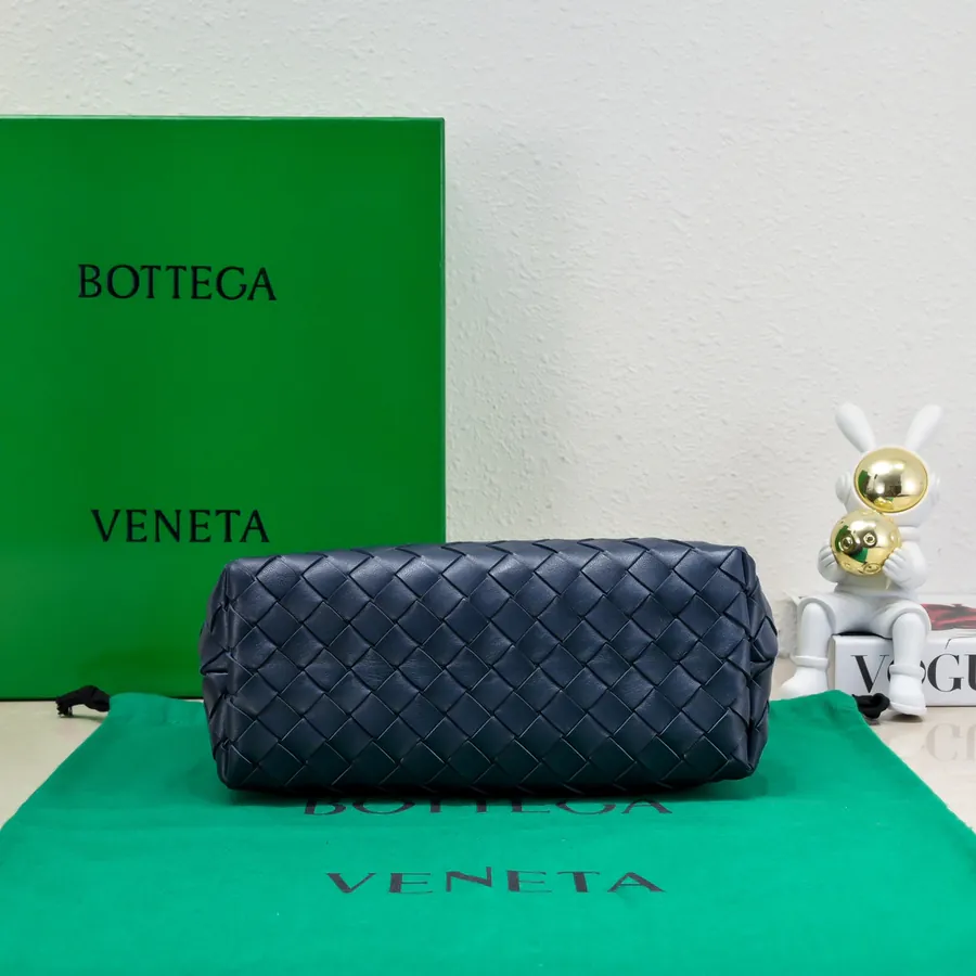 BOTTEGA VENETA Andiamo Chain Crossbody Bag Mini