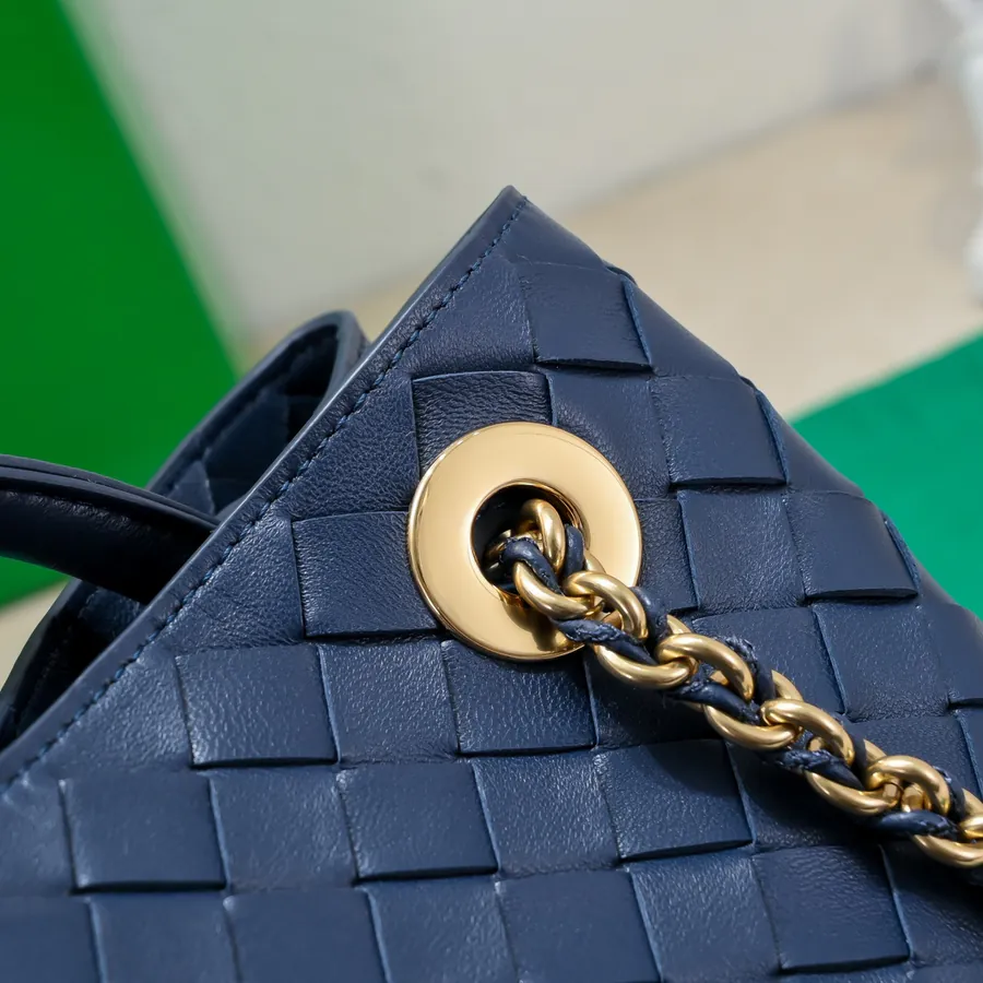 BOTTEGA VENETA Andiamo Small Chain Crossbody Bag