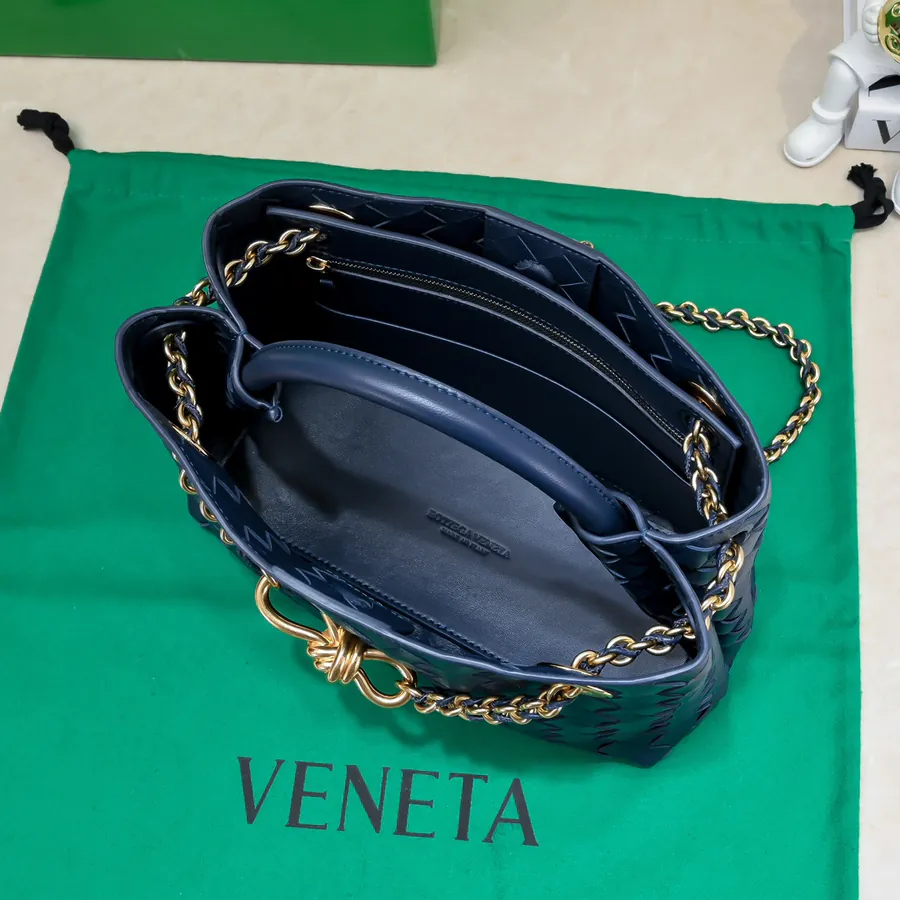 BOTTEGA VENETA Andiamo Small Chain Crossbody Bag