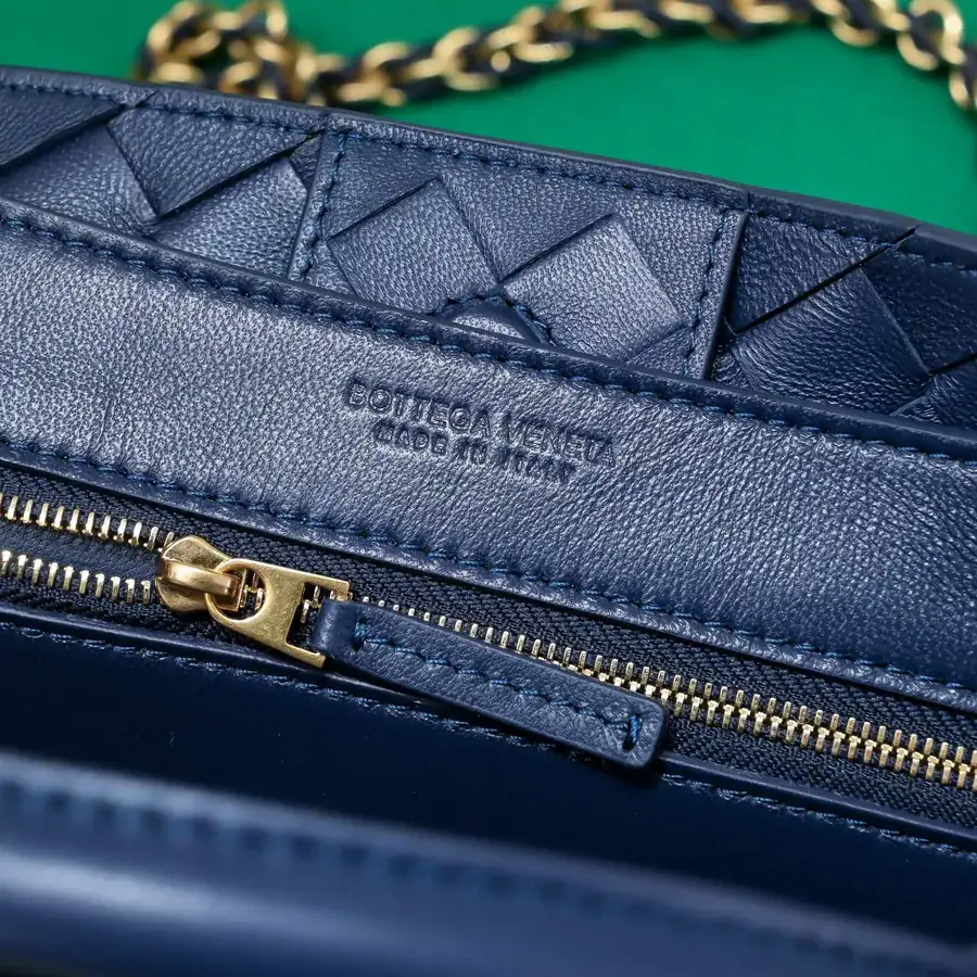 BOTTEGA VENETA Andiamo Small Chain Crossbody Bag