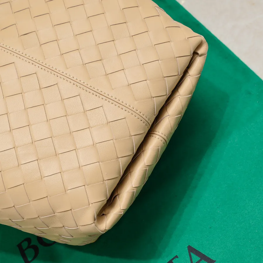 Bv 2023 New Flip Flap Tote Minimalist Tote Design