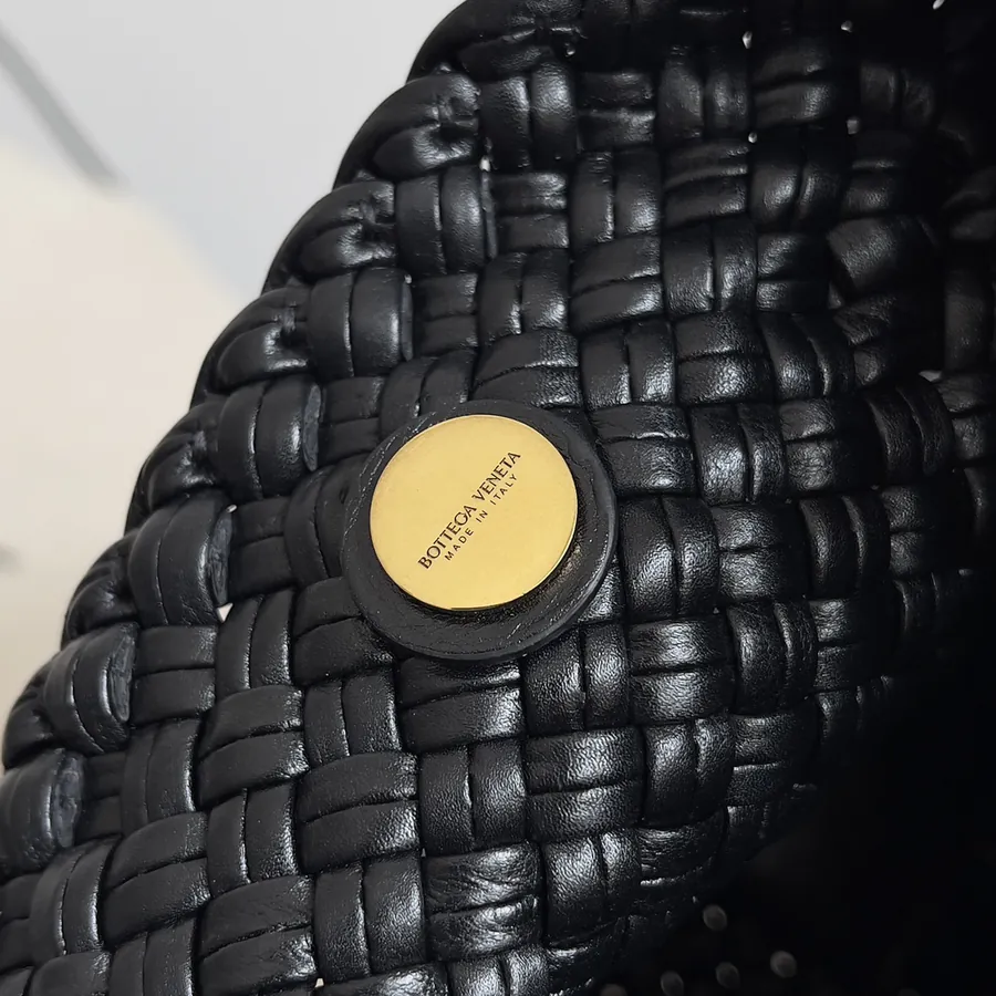 BV Intrecciato TOSCA Handbag Collector's Edition