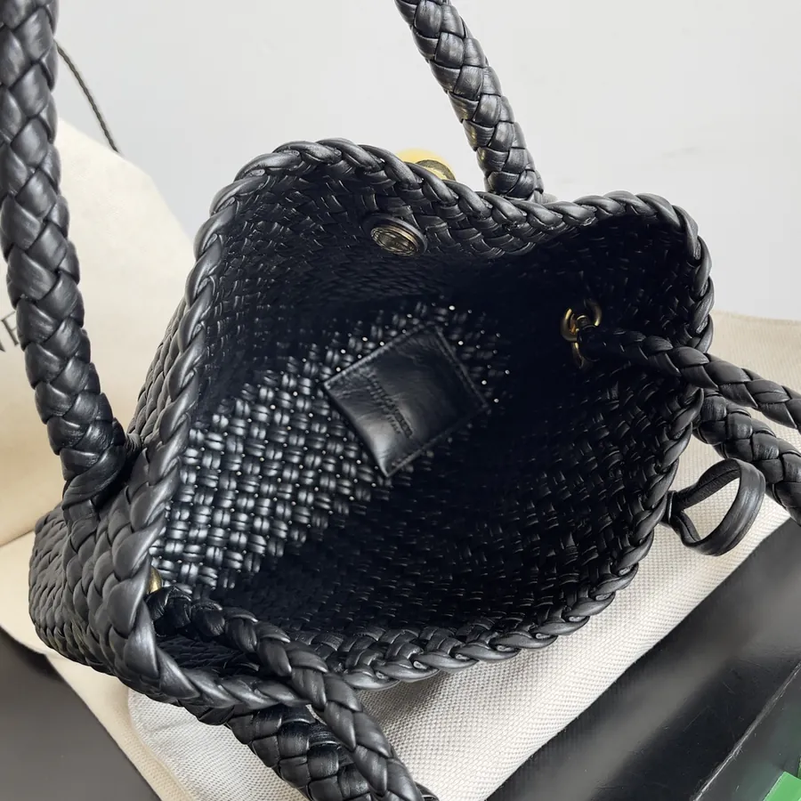 BV Intrecciato TOSCA Handbag Collector's Edition