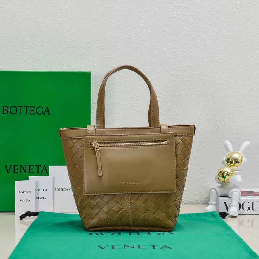 Bv 2023 New Flip Flap Tote Bag