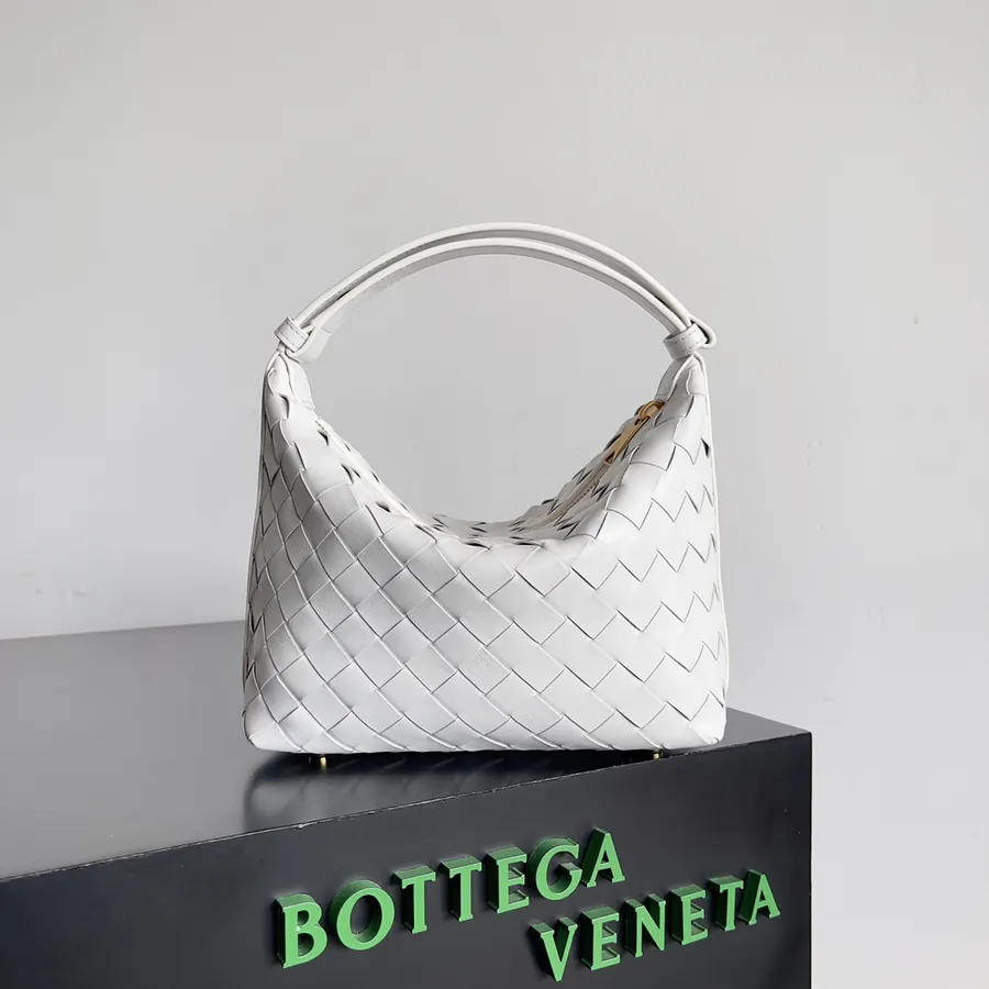 Bottega Veneta 便当盒包 Naa Sheepskin