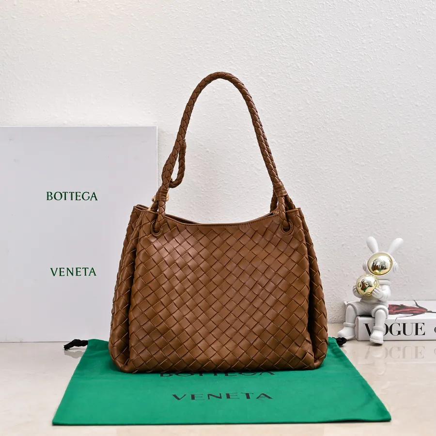 Andiamo Parachute Large Bucket Bag