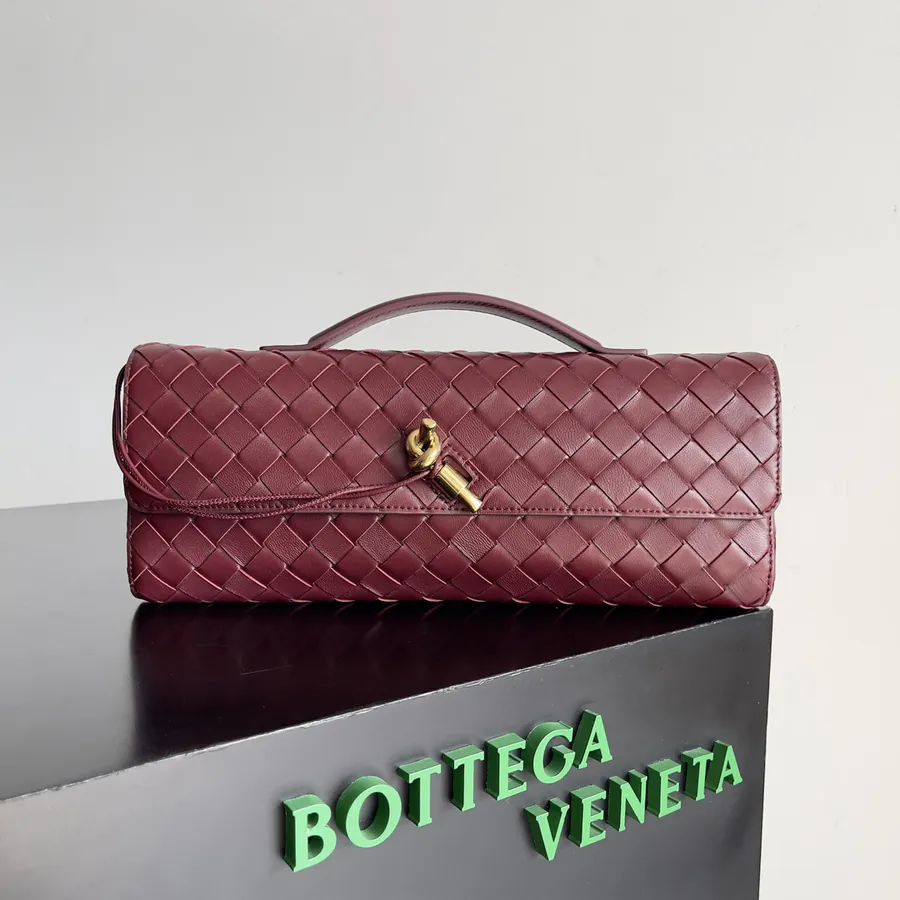 BV Andiamo Evening Handbag, Timeless Design and Sophisticated Elegance