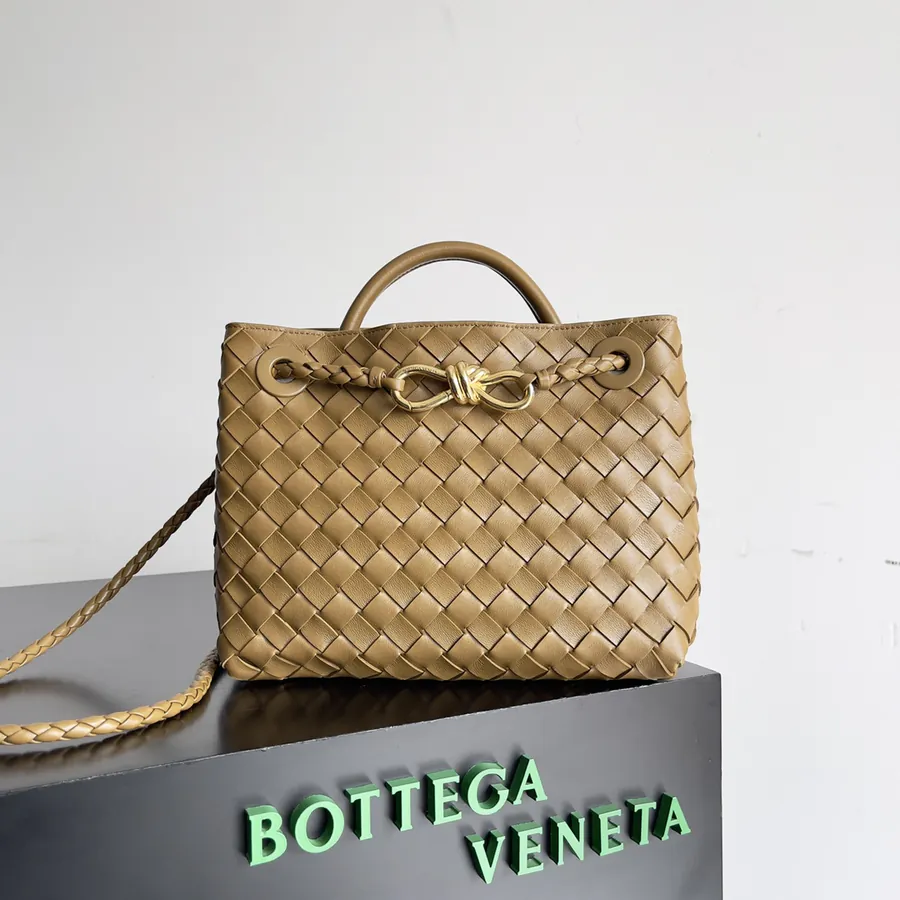 Bottega Veneta 2023 New Andiamo Bucket Bag