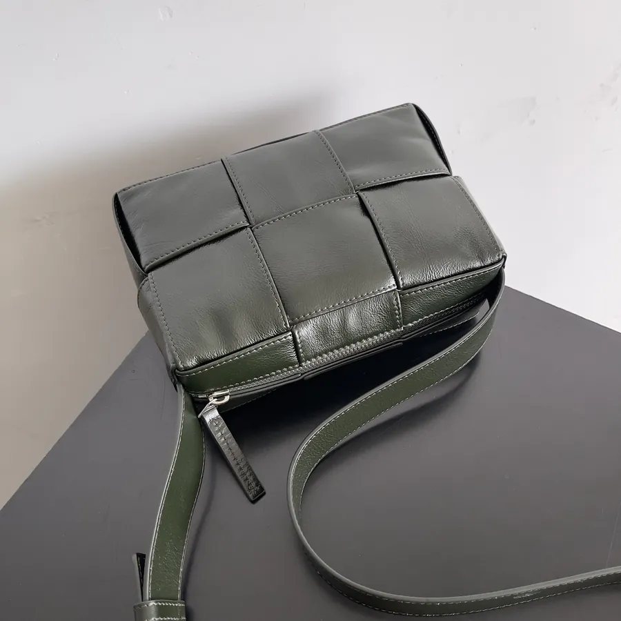 BOTTEGA VENETA Mini Cassette Timeless Design