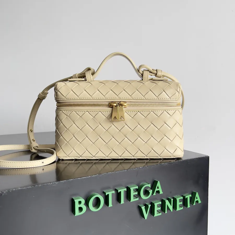 Bottega Veneta 24 Summer Woven Zip Crossbody Bag
