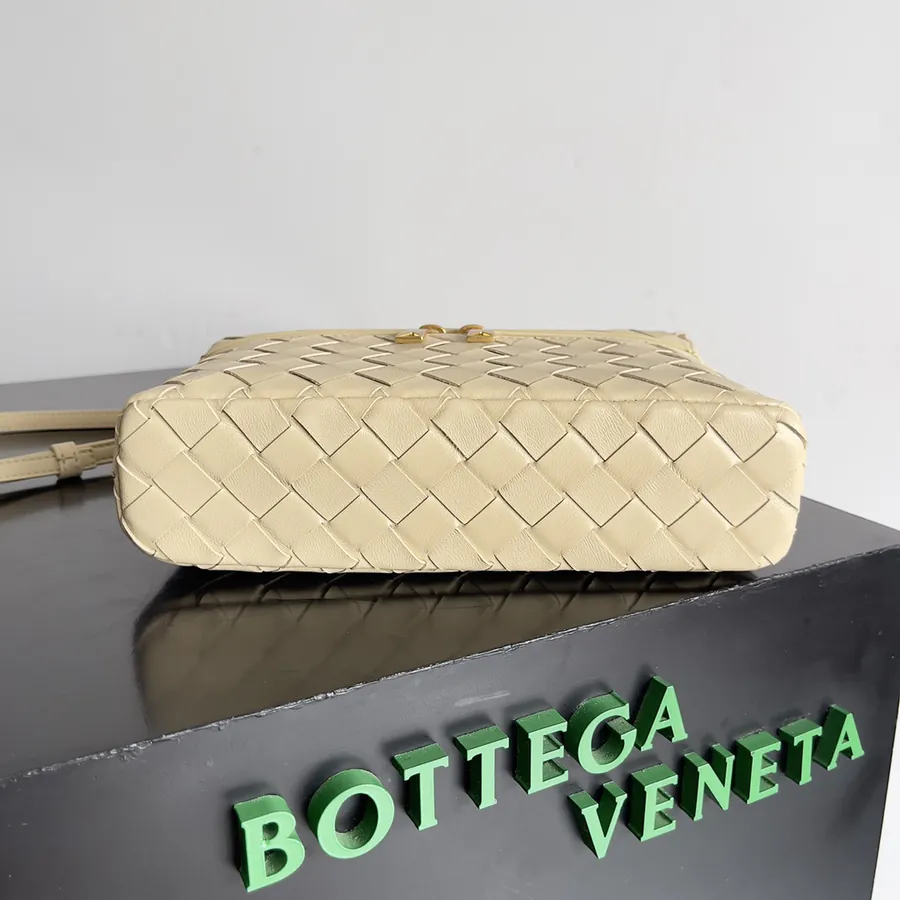 Bottega Veneta 24 Summer Woven Zip Crossbody Bag